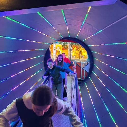 Schüler:innen in Wien im Prater