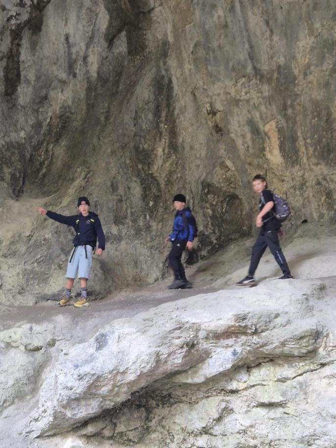 Höhlenforscher am Werk