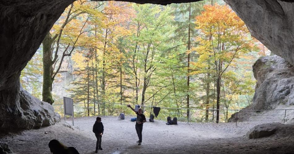 Höhlenforscher am Werk